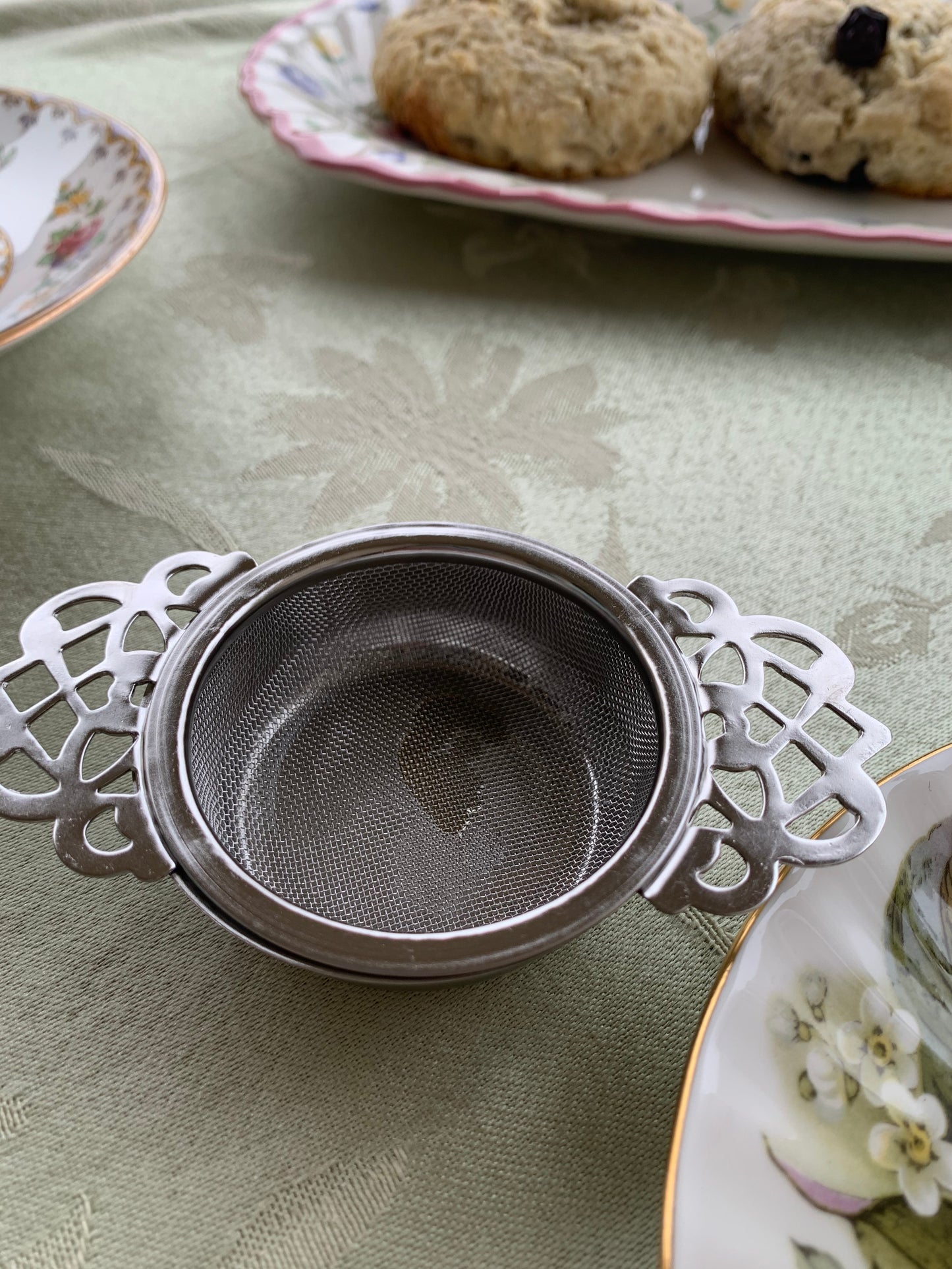 Empress Mesh Tea Strainer